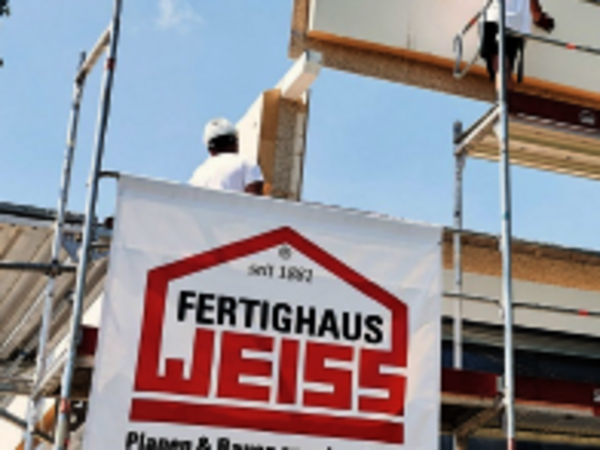 Hausaufbautermine 2025 - Fertighaus WEISS