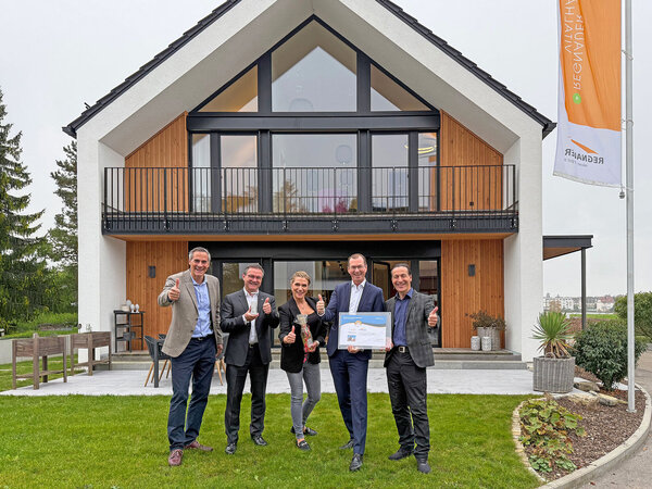 Wir gratulieren Regnauer zum 1. Platz beim „Deutschen Musterhauspreis 2024“!